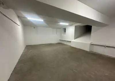 Pronájem skladových prostor 187 m², Olomouc-Holice – nákladn