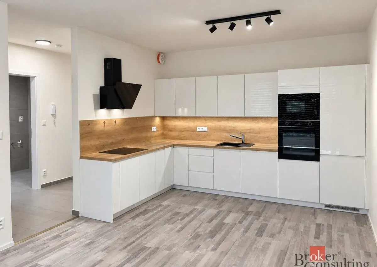 Pronájem, byty/2+kk, 55 m2, Kartónová, Východní Předměstí, 3