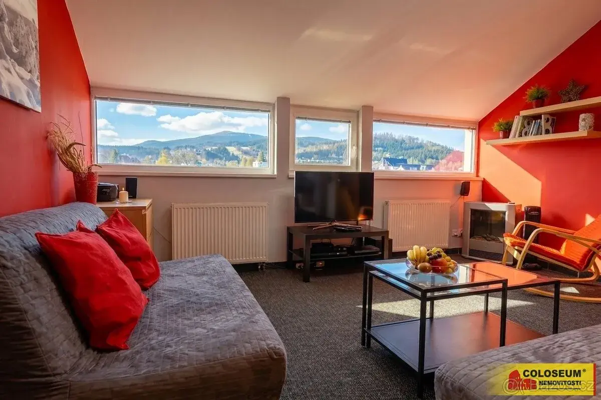 Jeseník, horský apartmán mezonet 2+1, parkovací stání, sklep