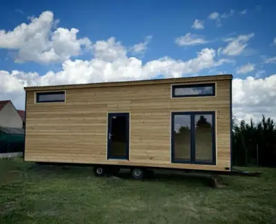 Víkendový tiny house 9 x 3