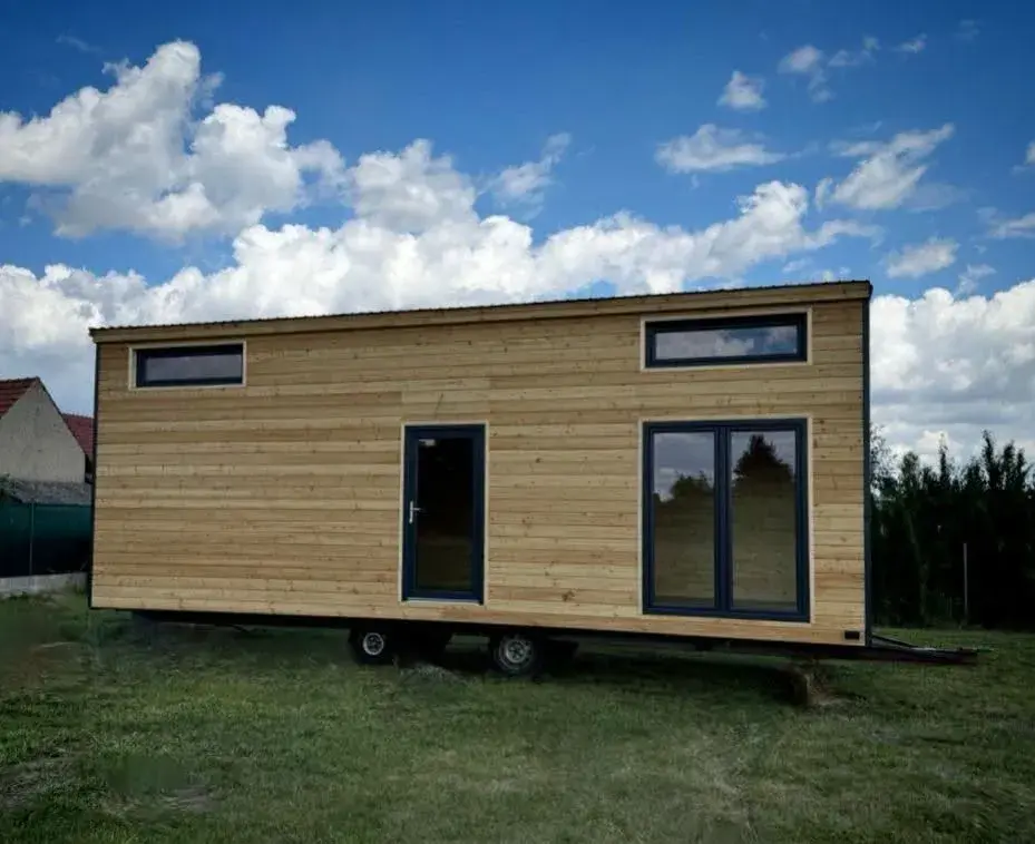 Víkendový tiny house 9 x 3