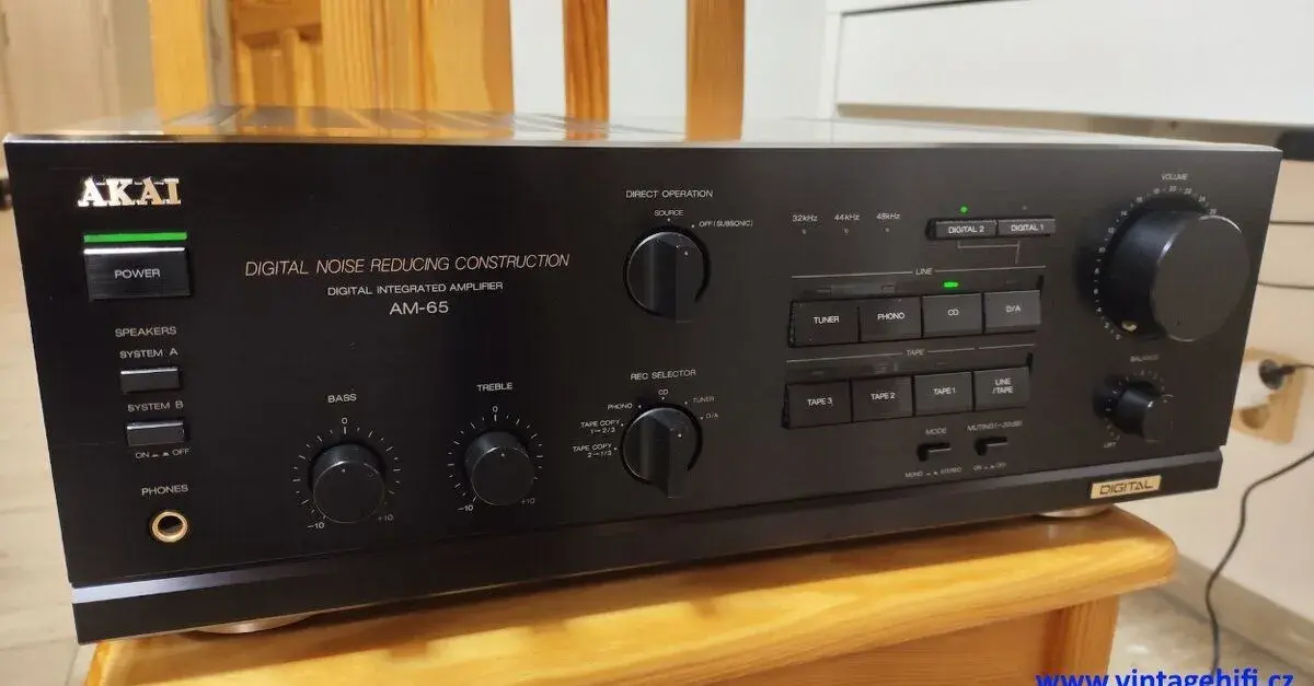 AKAI AM-65 – Digitální Hi-Fi zesilovač (100W/8Ω) – STAV