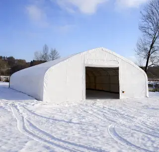 Plachtová hala š 12,2 m x d 30,6 m