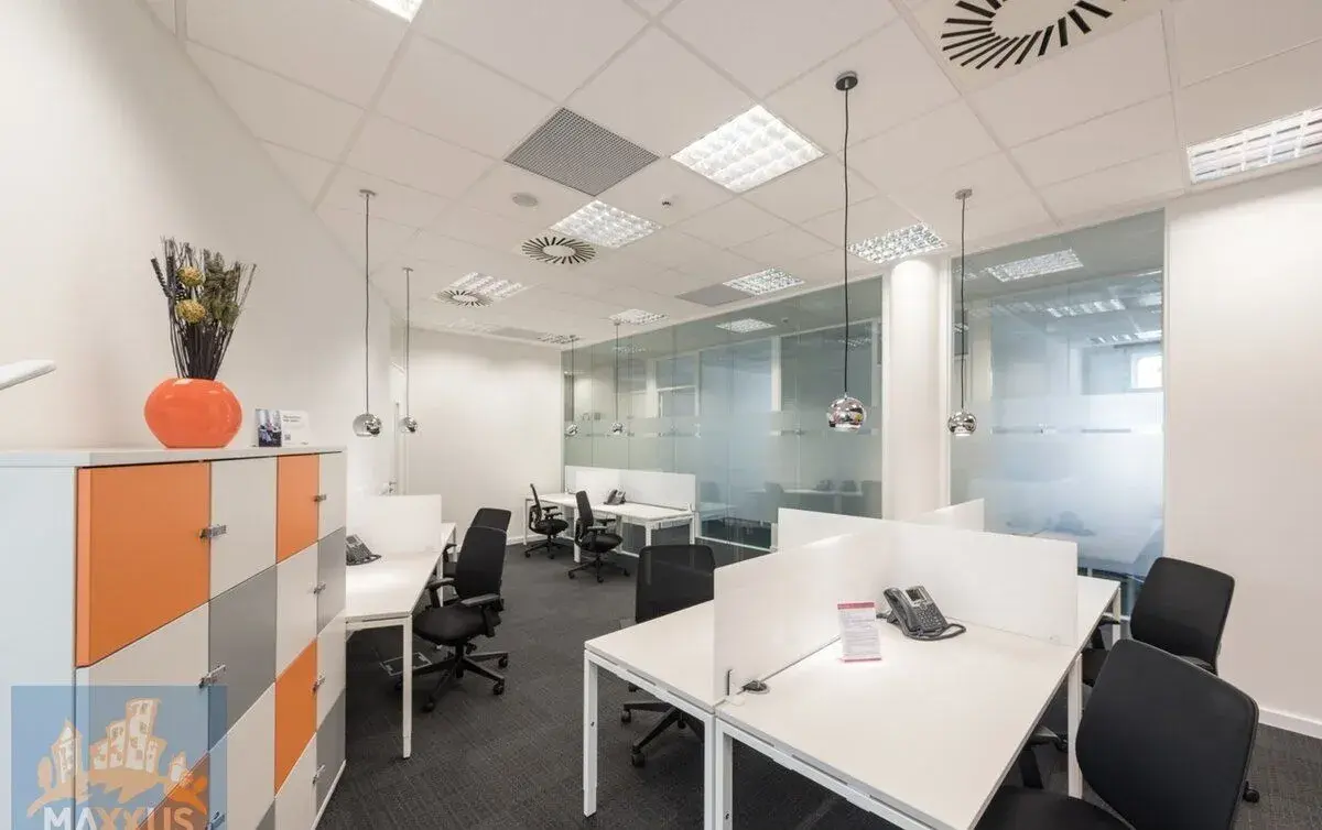 IP PAVLOVA - reprezentativní kancelář (21 m2), Praha 2 - Nov