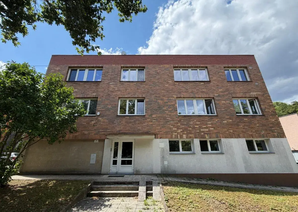 Prodej bytu 3+1 69 m² Pisárecká, Brno