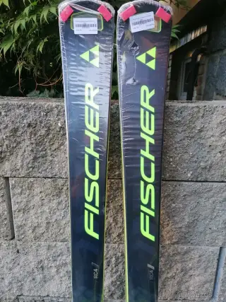 FISCHER RC4 World Cup SC 160cm r-12,5. Model 2024/2025
