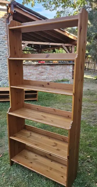 Knihovna Ikea Leksvik mořidlo antik