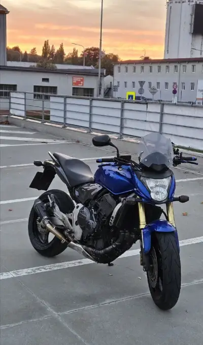 Honda Hornet CB600F 25kw 2008, pc41 Ve dobrém stavu