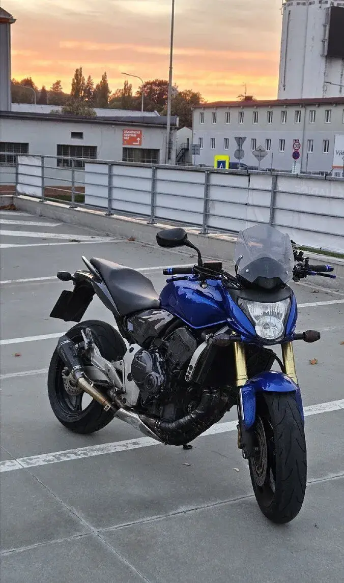 Honda Hornet CB600F 25kw 2008, pc41 Ve dobrém stavu