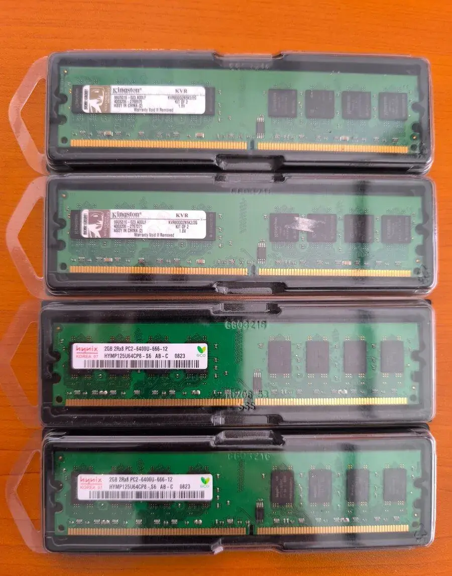 paměti DDR2 800MHz (PC6400)