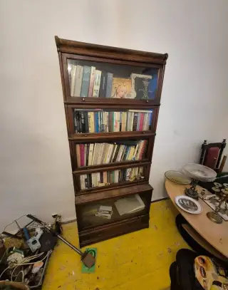 Starožitná skládací knihovna