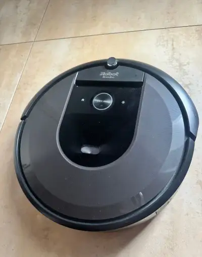 Vysavač iRobot Roomba i7