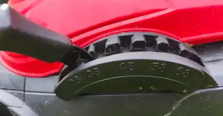 240V 1600W rotační šířka sečení 38 výška 2,8,
