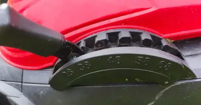 240V 1600W rotační šířka sečení 38 výška 2,8,