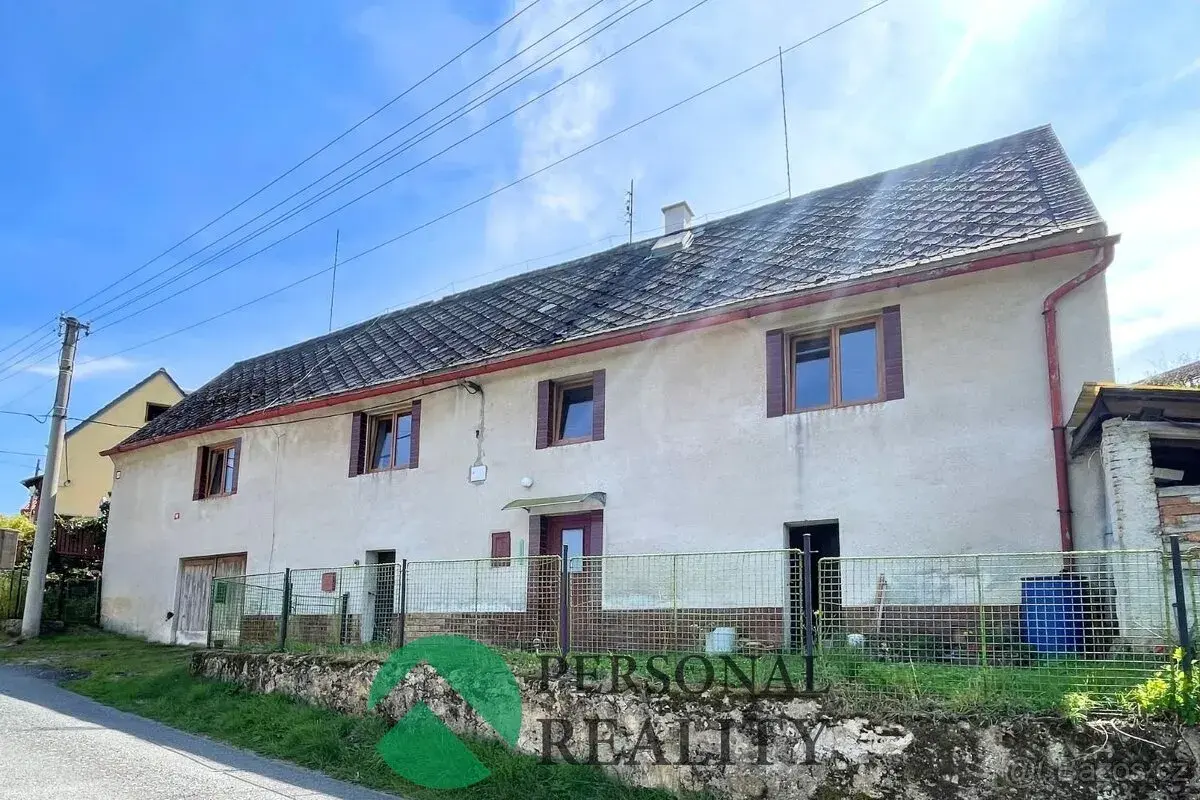 Prodej chalupy 70 m² s garáží a velkou půdou – Lašovice u Ra