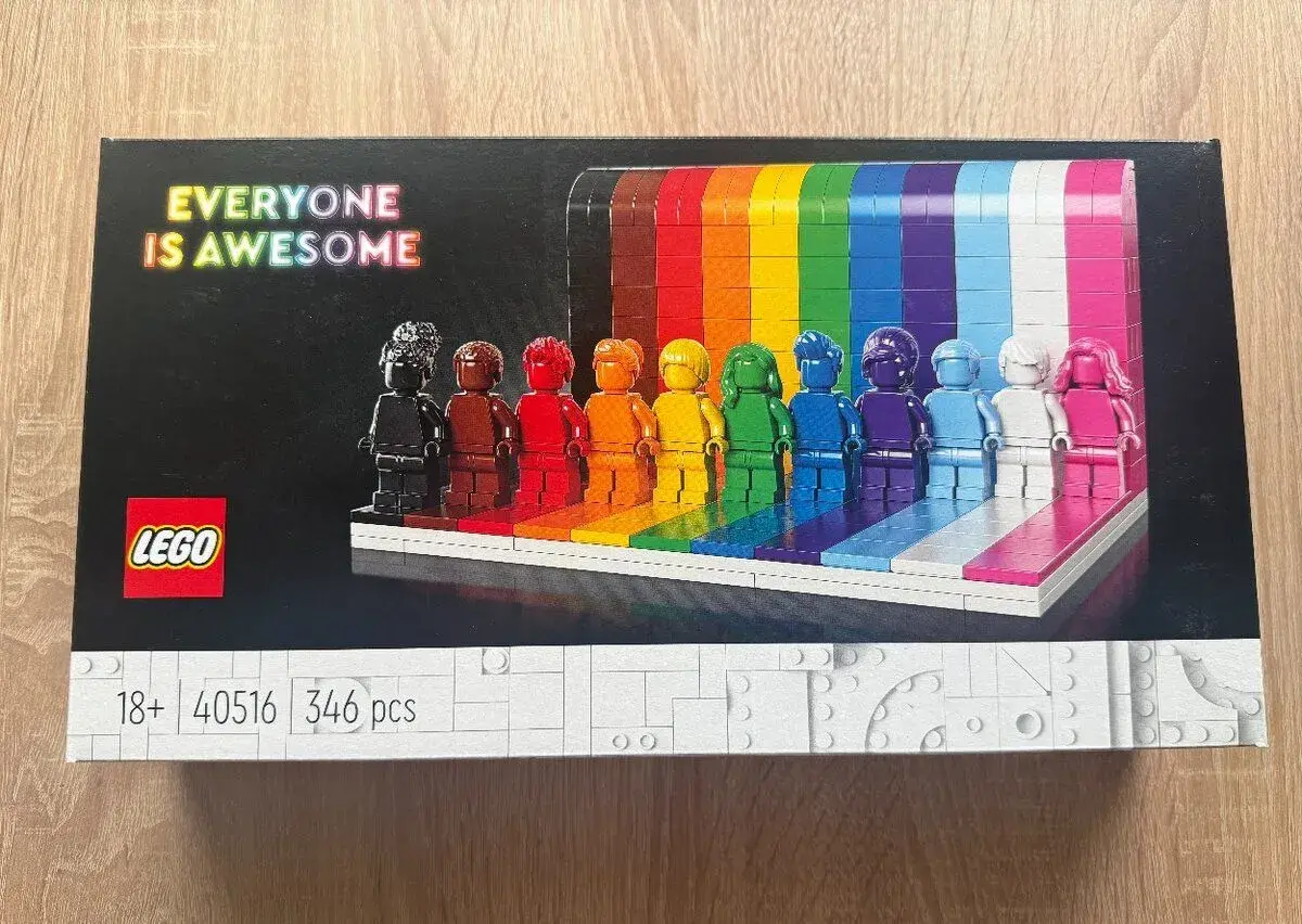 LEGO 40516 Každý je úžasný – Nové