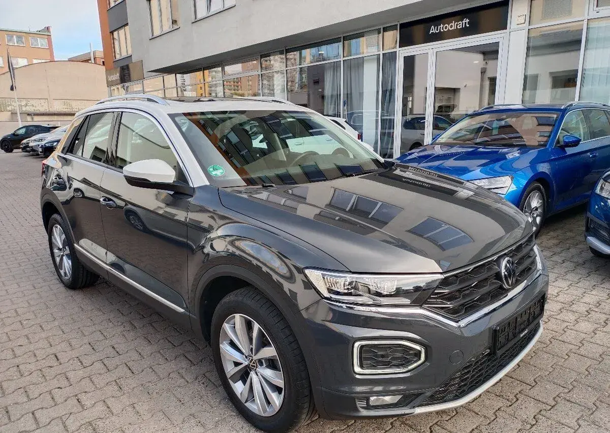 Volkswagen T-Roc – 2022, 44 000 km