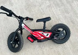 dětské elektricke odrážedlo