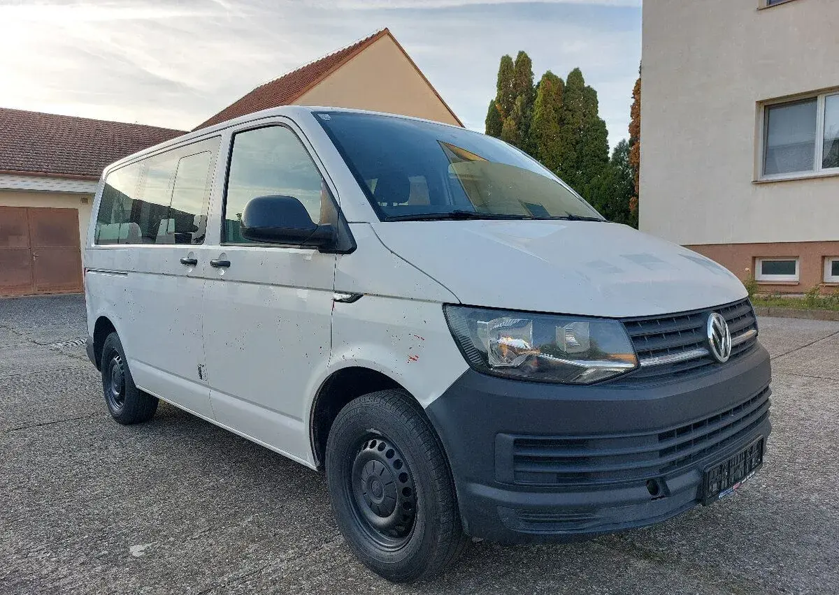 Volkswagen Transporter – 2017, 286 000 km