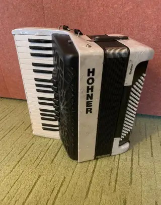 akordeon Horner 96