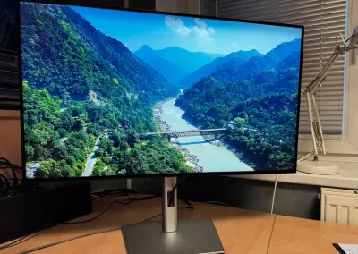 Monitor 32" Dell UltraSharp U3225QE
