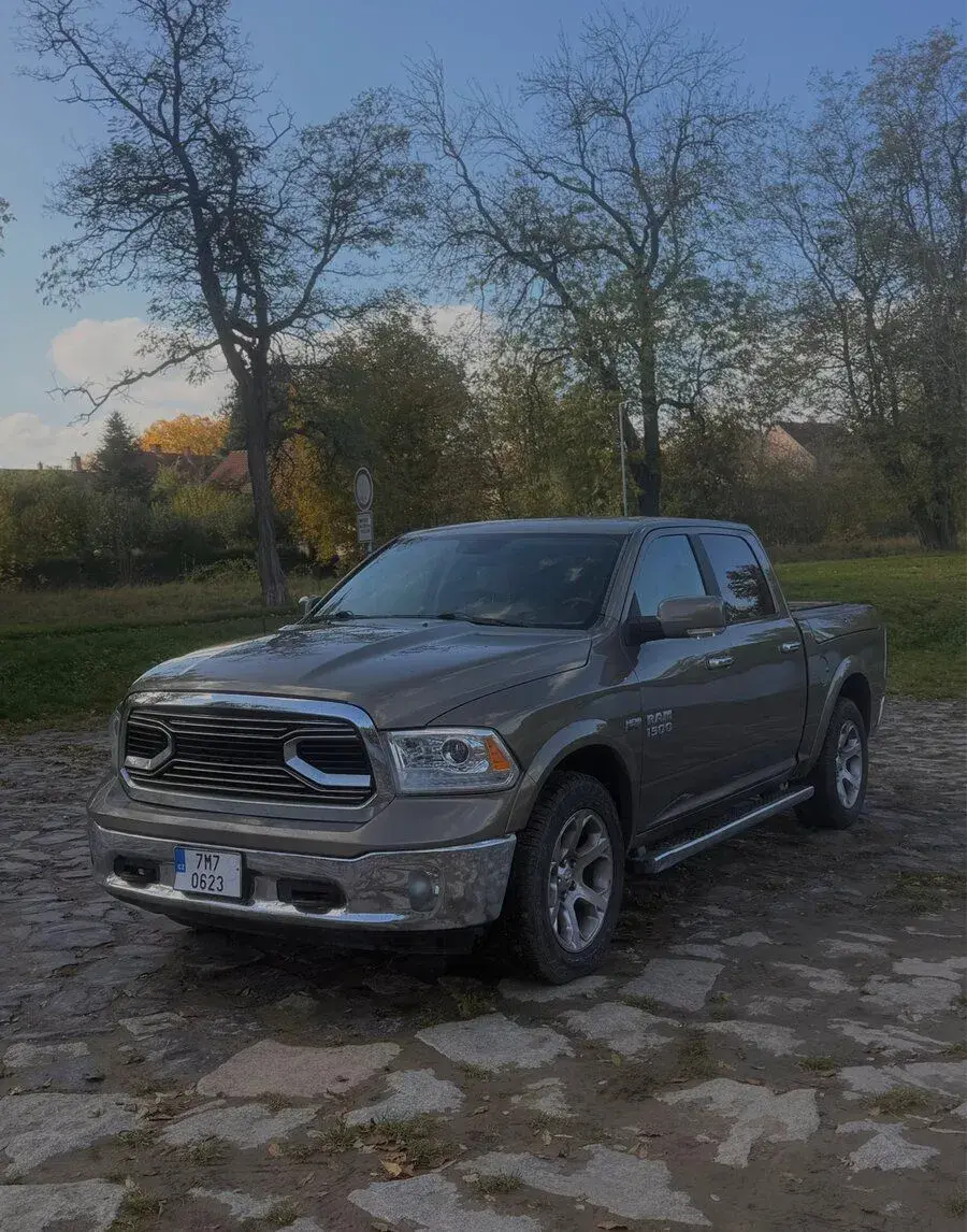 Dodge RAM – 175 880 km