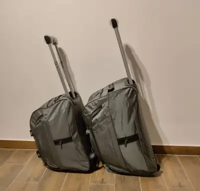 Cestovní taška na kolečkách, madlo, 2 velikosti - nové