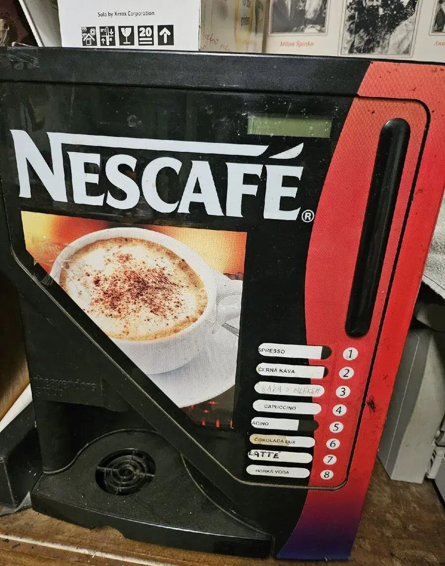 Automat na kávu