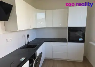 Pronájem bytu 2+1 +2L,Ústecký kraj, Chomutov, Stavbařská