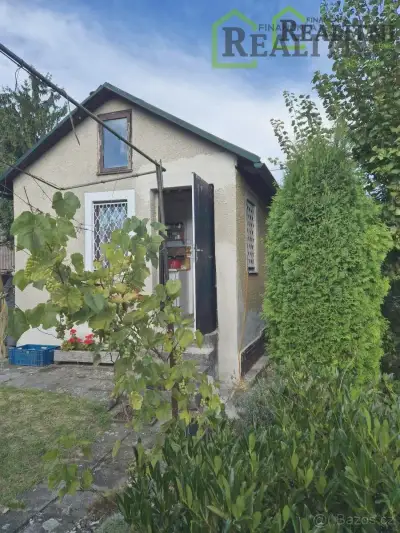 Prodej zděné chaty v zahrádkářské osadě v Kladně blízko cent
