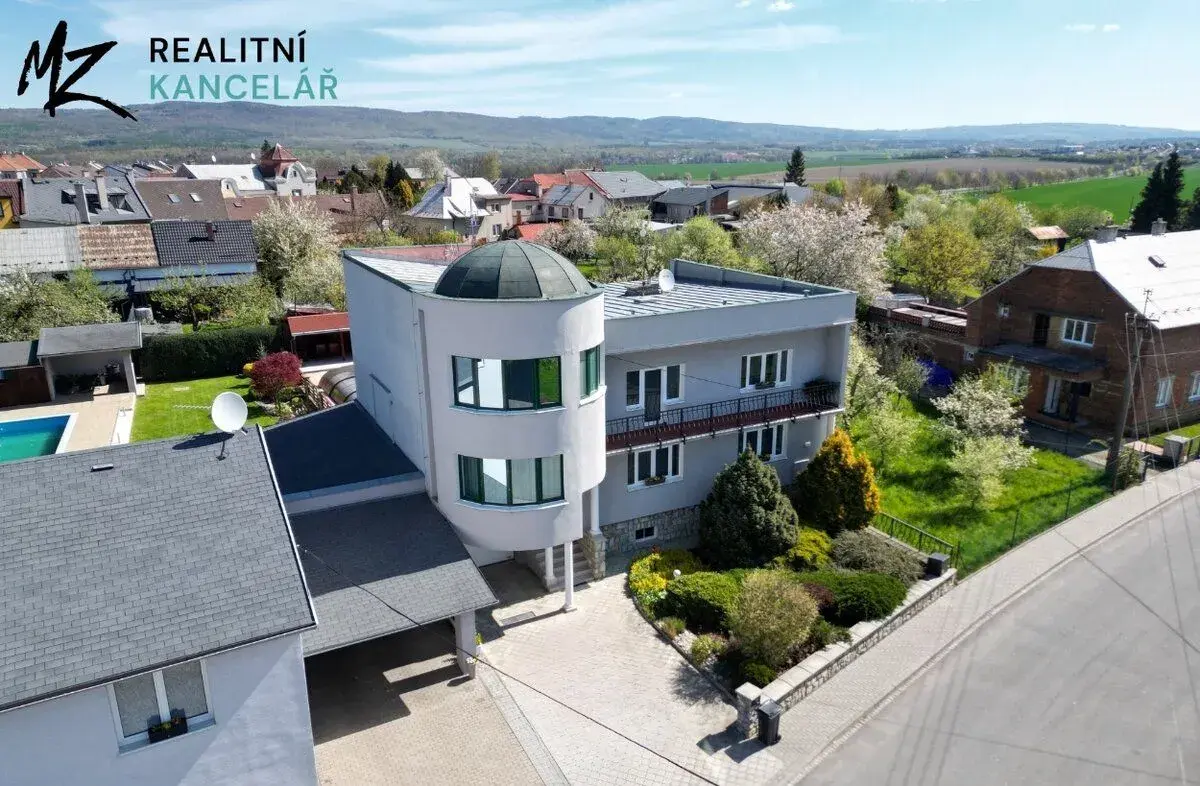 Prodej rodinného domu 300 m², pozemek 631 m² Přáslavice