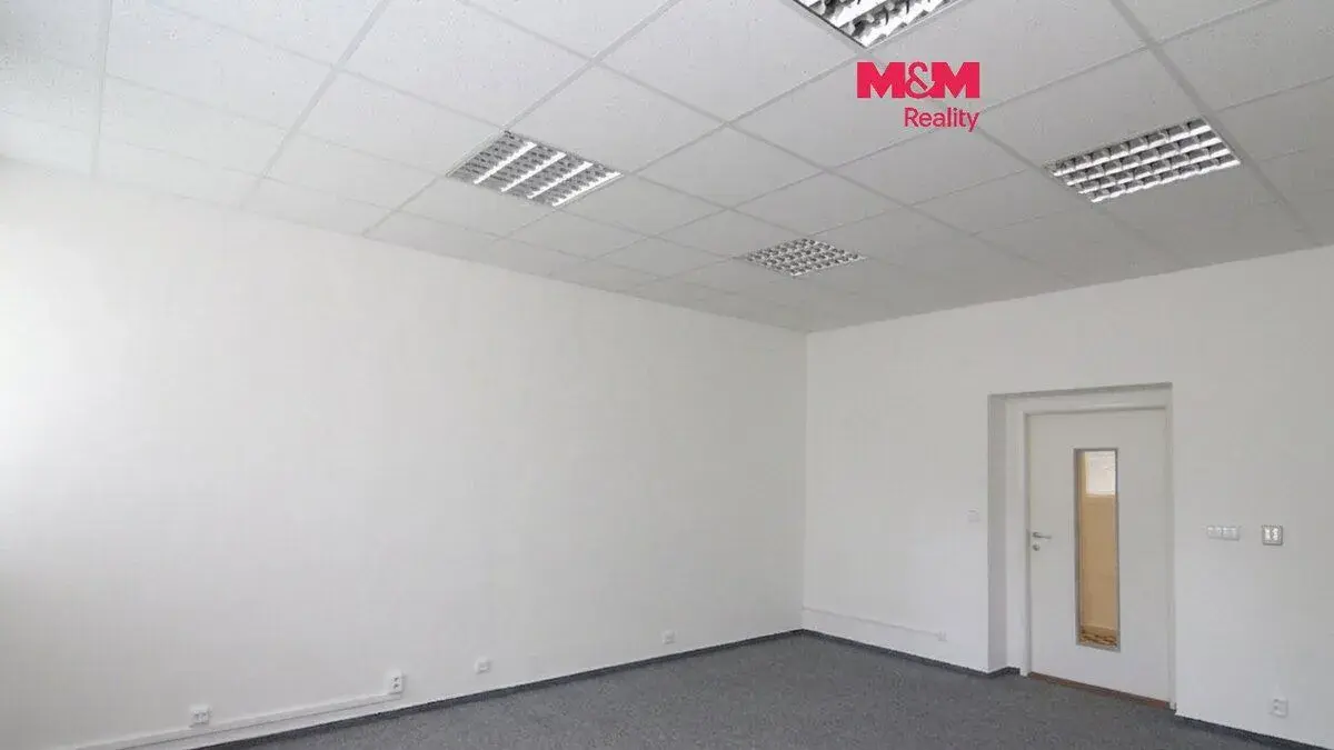 Pronájem kancelář. prostoru 27m² v České Lípě, ul. Bendlova