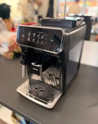 Philips Series 2200 EP2221/40 – automatický kávovar