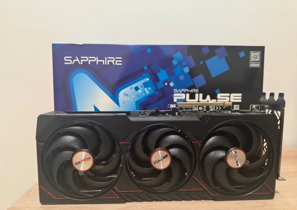 SAPPHIRE PULSE AMD RADEON 9070XT GAMING 16GB