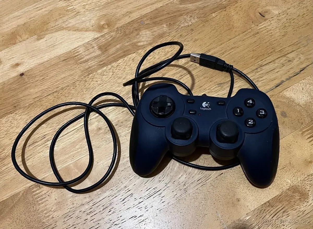 Ovladač gamepad Logitech