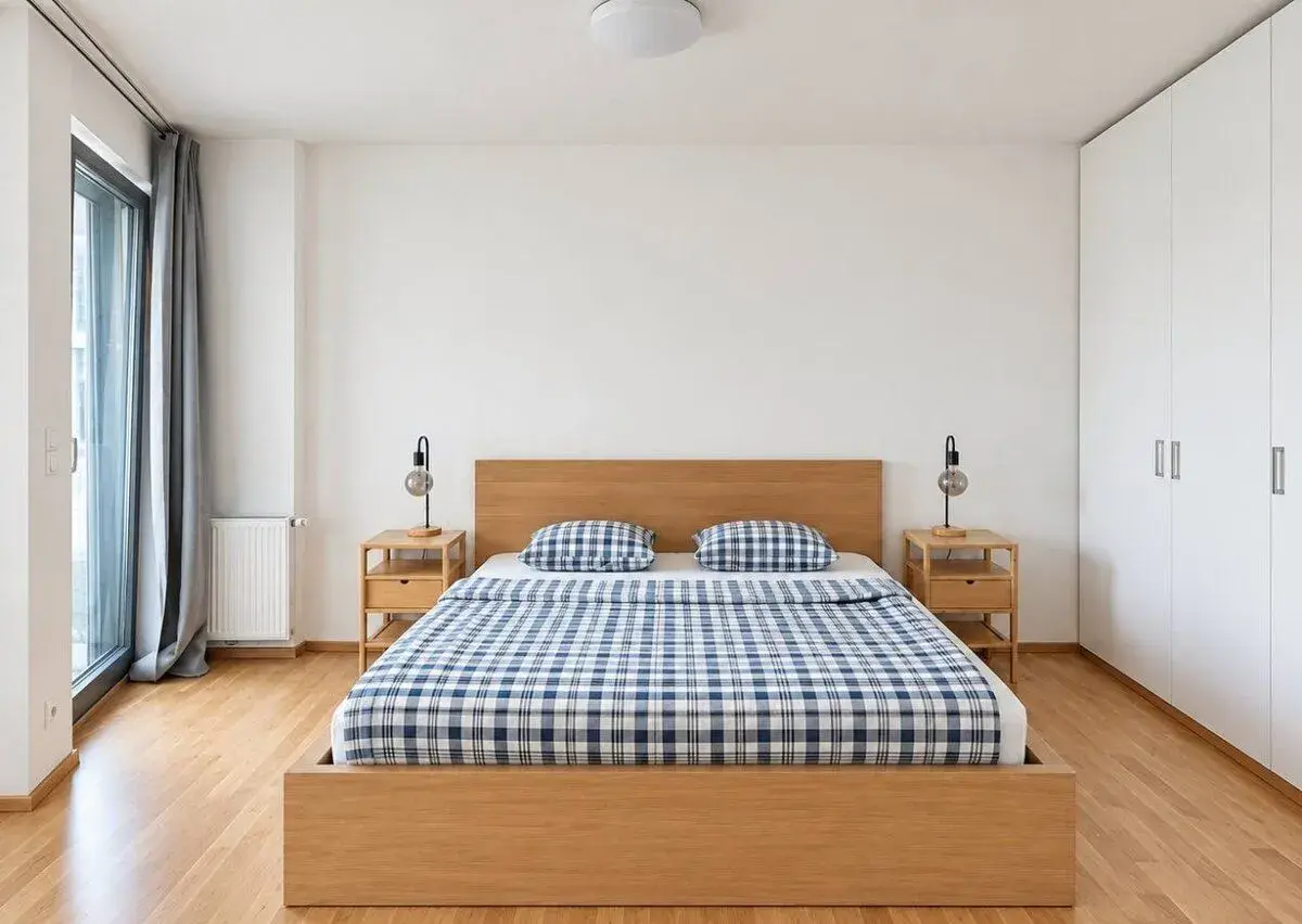 U Mlýnského kanálu, Praha 8 – Karlín