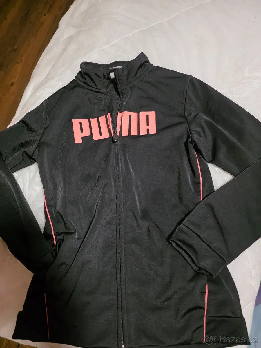 KRASNA BUNDOMIKINA NA ZIP ZN PUMA 100%STAV