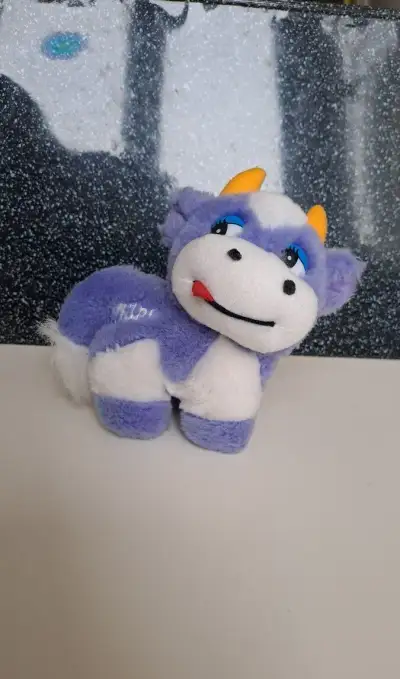 Kravička Milka plyšák.
