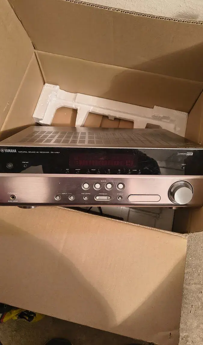 Receiver Yamaha 5.1 rx-v467