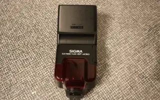 Blesk Sigma EF-430 EO pro Canon EOS.