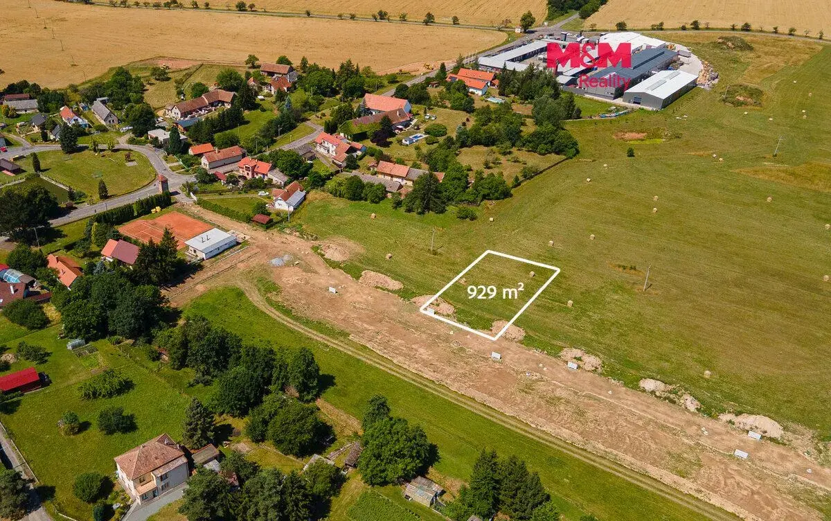 Prodej pozemku k bydlení, 929 m², Urbanice