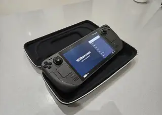 Steam Deck OLED 1TB - perfektní stav, nové páčky, přísl.