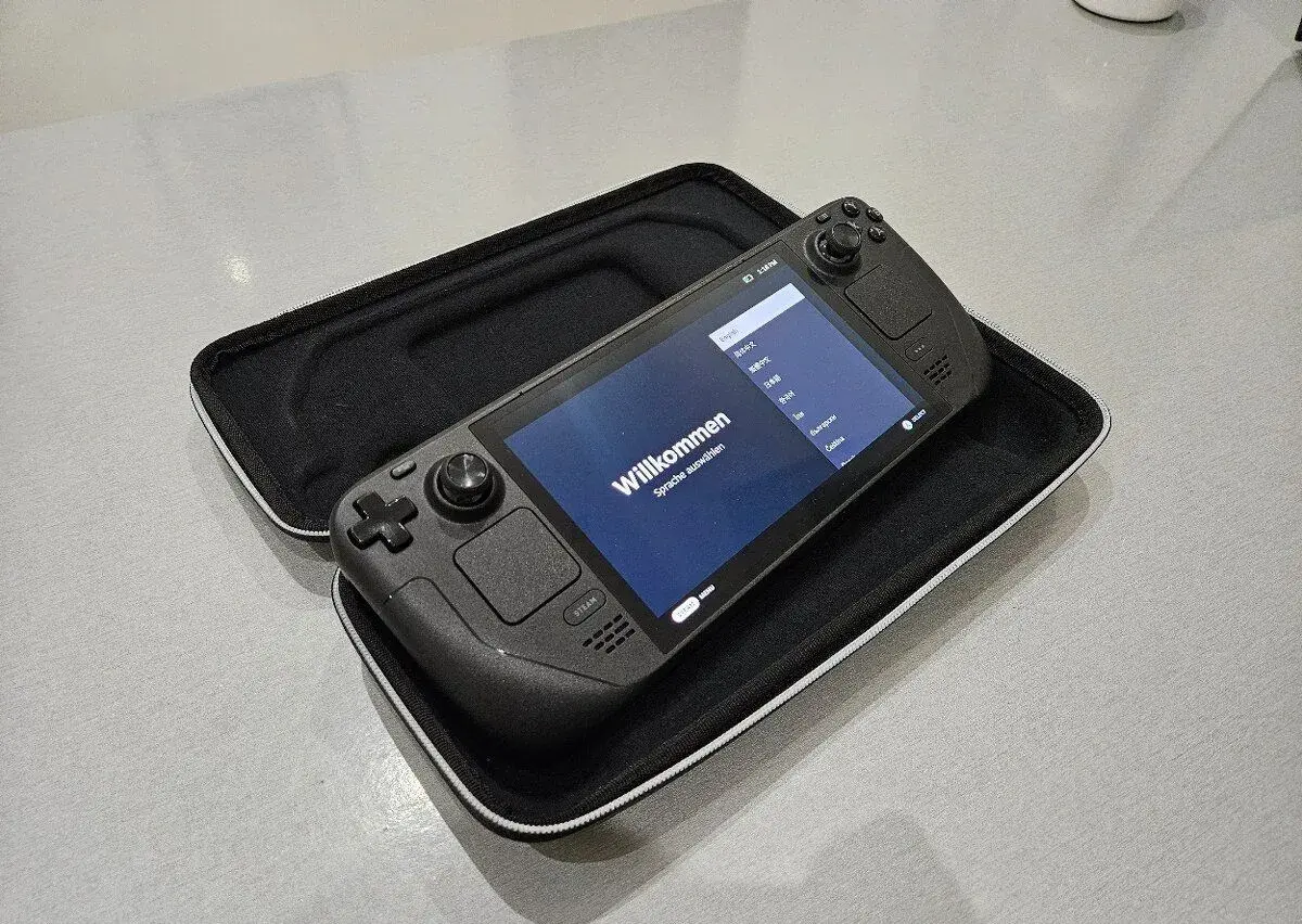 Steam Deck OLED 1TB - perfektní stav, nové páčky, přísl.