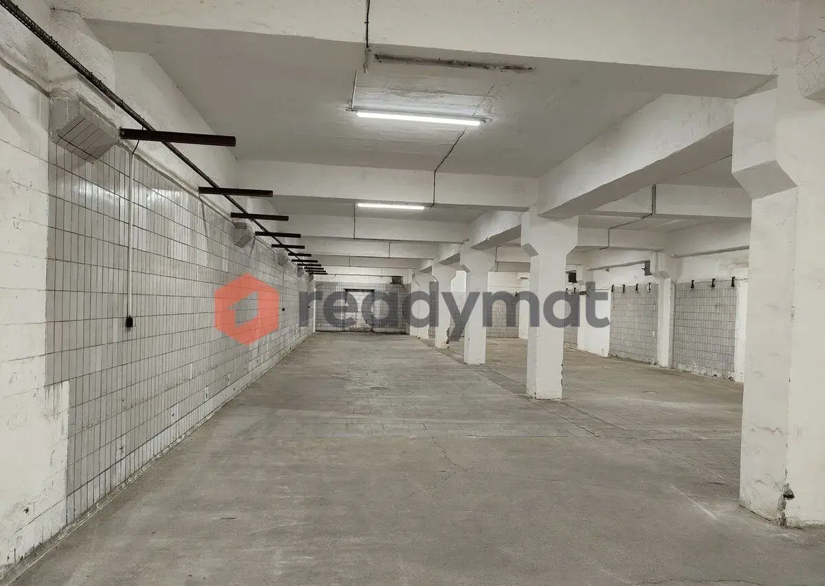 Pronájem, Skladové prostory v průmyslovém areálu, 188 m², Ho