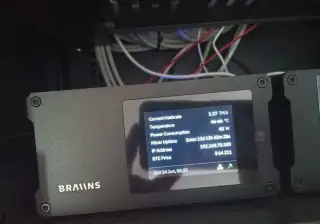 Braiins MiniMiner BMM 100 – domácí BTC MiniMiner