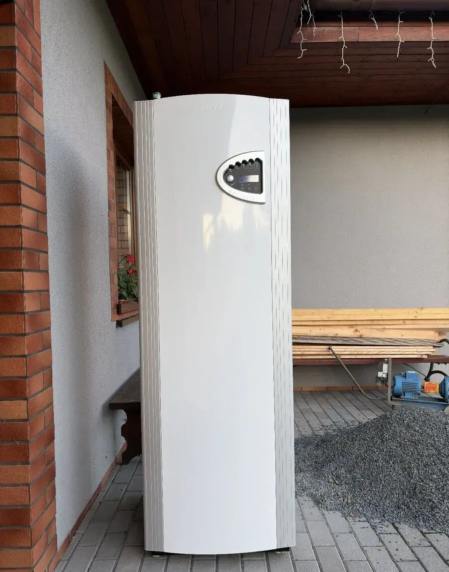 Tepelné čerpadlo IVT Greenline HT Plus C9 (země-voda, 9 kW)
