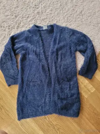 Dlouhý příjemný svetr vel. 110