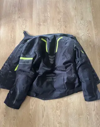 Moto bunda