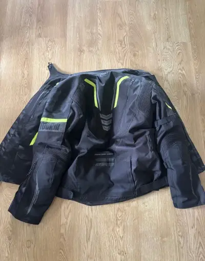 Moto bunda