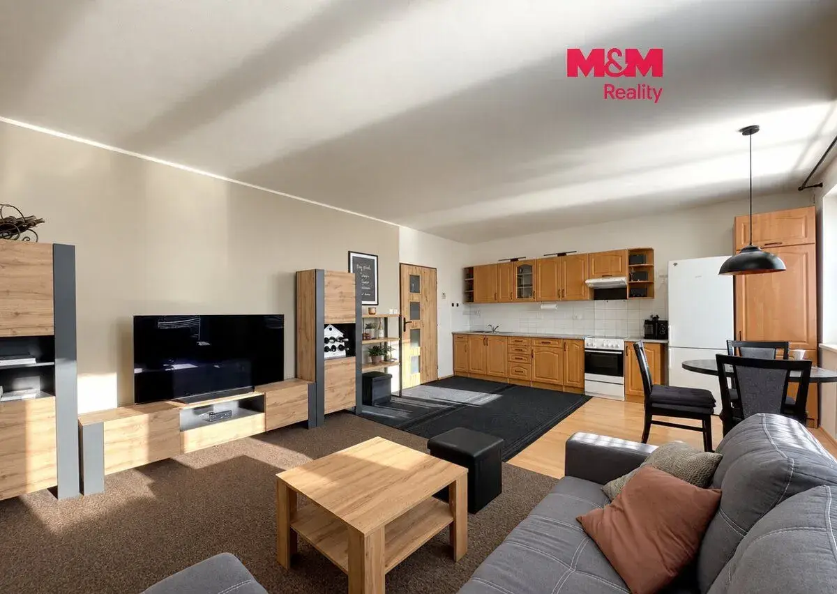 Pronájem bytu 2+kk, 52 m², Zlín, ul. Podlesí V